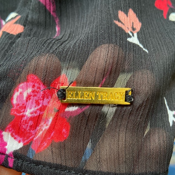 Ellen Tracy Sheer Black Floral Blouse Size M - Picture 3 of 5